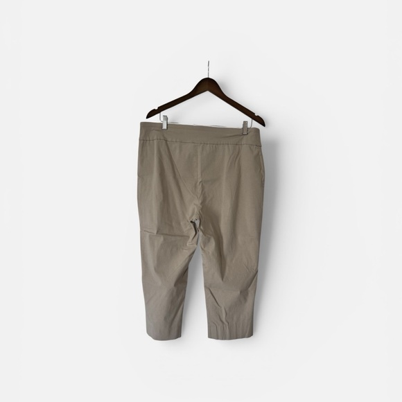 Ruby Rd. Beige Capris  Pants - Picture 2 of 5